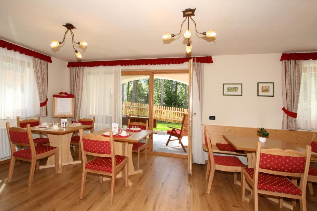 Les Gomines Bb***** Bed & Breakfast San Vigilio Di Marebbe Exterior photo